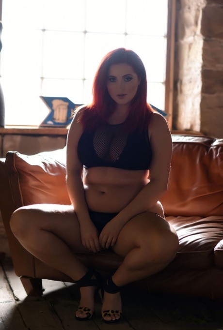 Lucy Vixen naked gallery