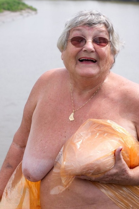 Old Latina Granny Sex Hot Pic