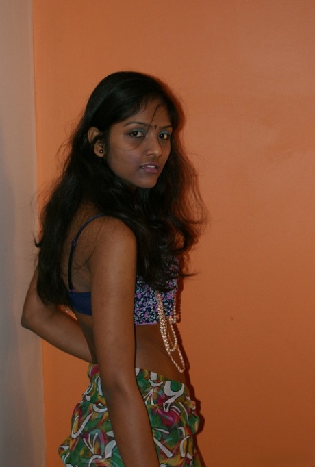 Divya Yogesh porno pic