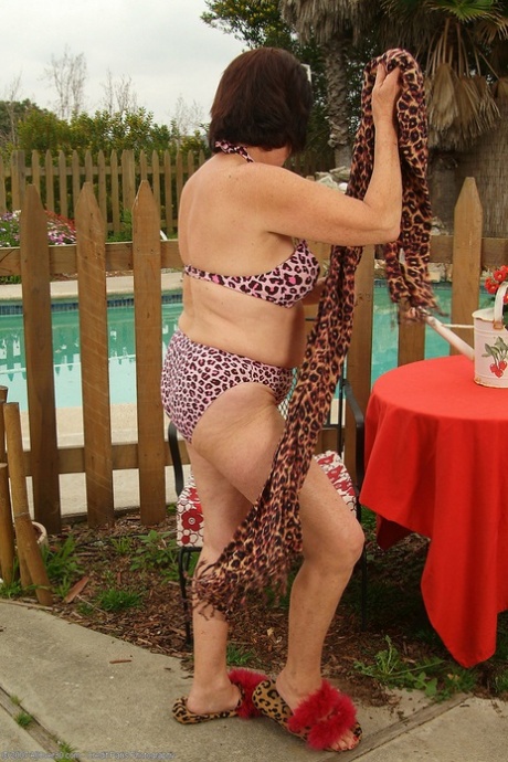 Fat Bbw Mature Granny Nude Picture