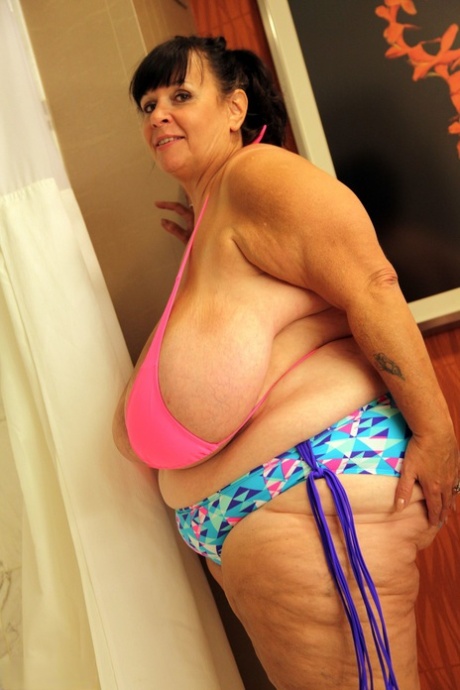 fat asian granny nude photo