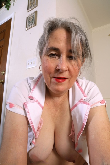 floppy granny titties porn image